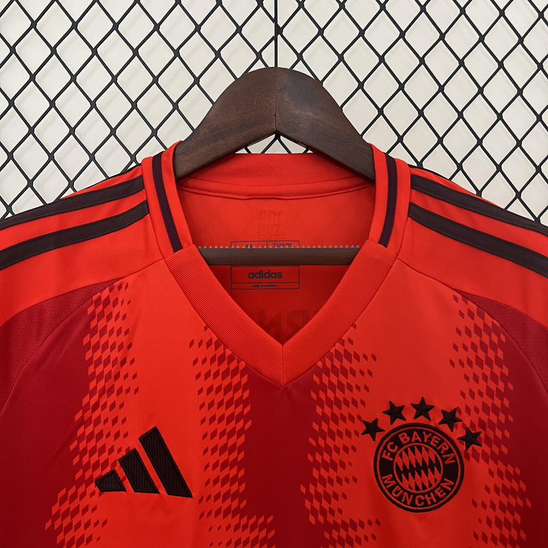 camisa-camiseta-bayern-munchen-adidas-T-versao-versao-torcedor-masculina-24-25-home-casa-i-principal-1-vermelha-vermelho-preta-preto_4