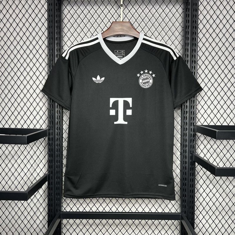 camisa-camiseta-bayern-munchen-adidas-T-versao-versao-torcedor-masculina-24-25-treino-preta-preto-branca-branco_1