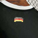 camisa-camiseta-bayern-munchen-adidas-T-versao-versao-torcedor-masculina-24-25-treino-preta-preto-branca-branco_3