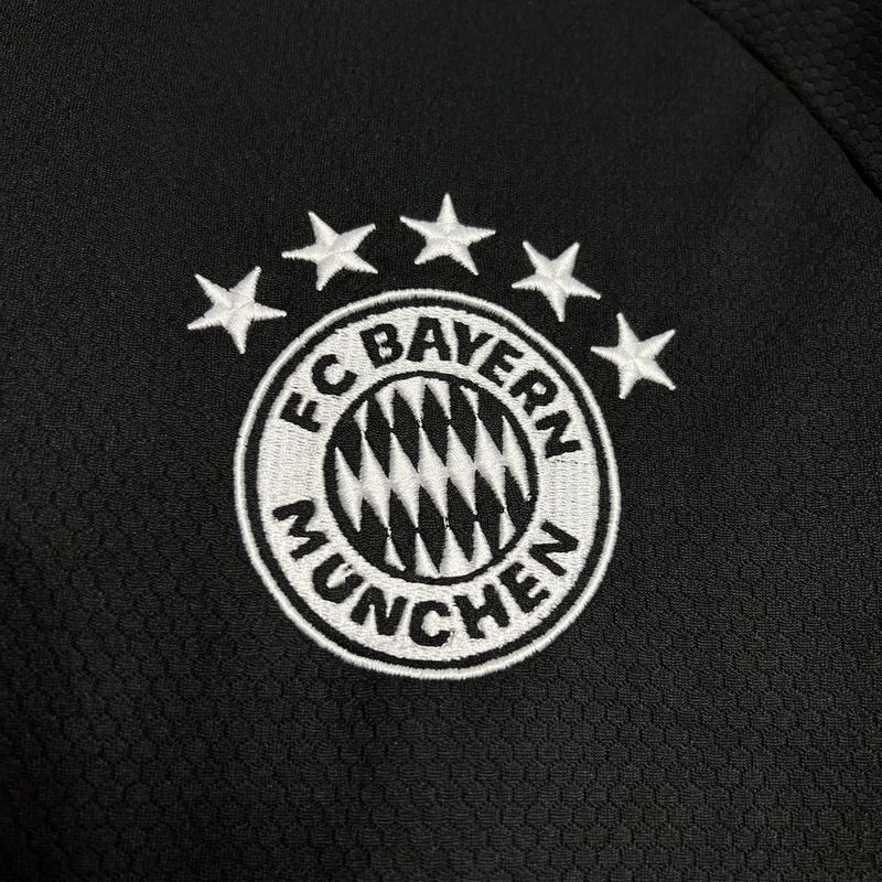 camisa-camiseta-bayern-munchen-adidas-T-versao-versao-torcedor-masculina-24-25-treino-preta-preto-branca-branco_6