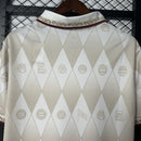 camisa-camiseta-bayern-munchen-adidas-T-versao-versao-torcedor-masculina-25-26-edicao-edicao-especial-vermelha-vermelho-dourada-dourado-bege-branca-branco_2