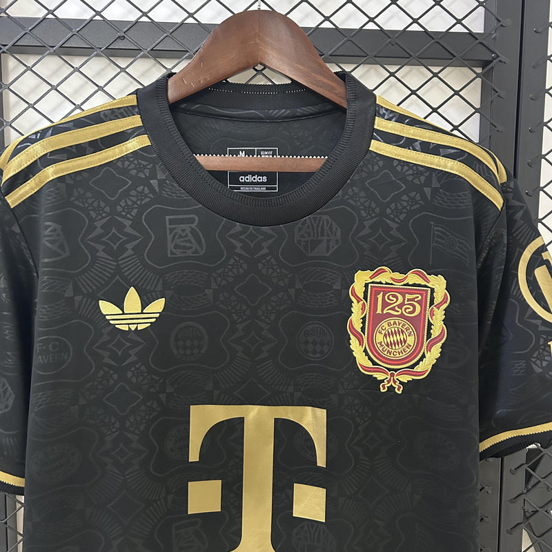 camisa-camiseta-bayern-munchen-adidas-T-versao-versao-torcedor-masculina-25-26-edicao-especial-125-anos-vermelha-vermelho-dourada-dourado-preta-preto