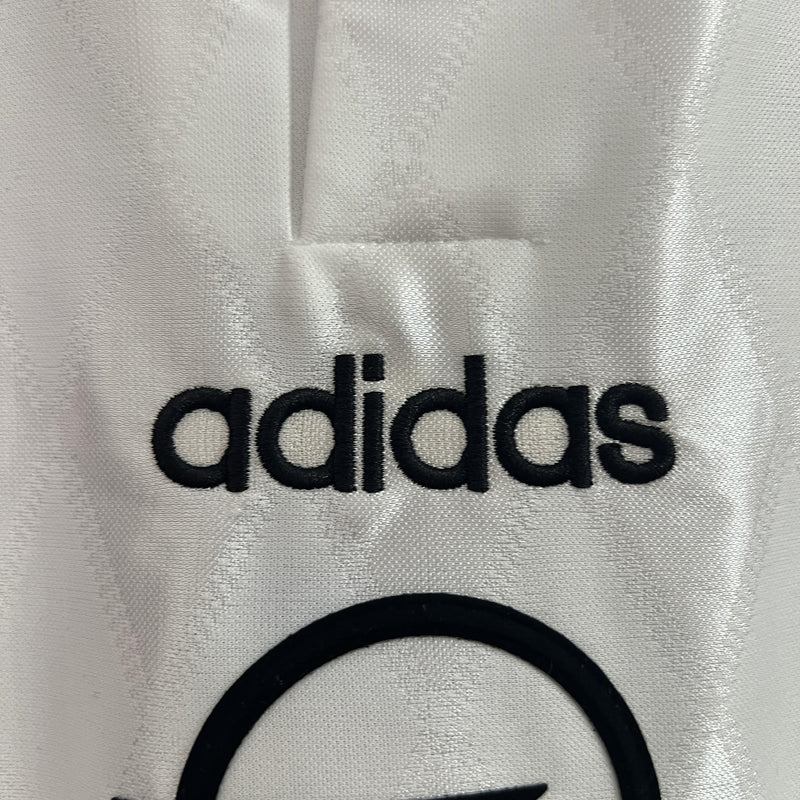 camisa-camiseta-bayern-munchen-adidas-opel-versao-torcedor-masculina-96-98-away-fora-ii-secundaria-2-branca-branco-vermelha-vermelho-azul-preta-preto-retro-retro