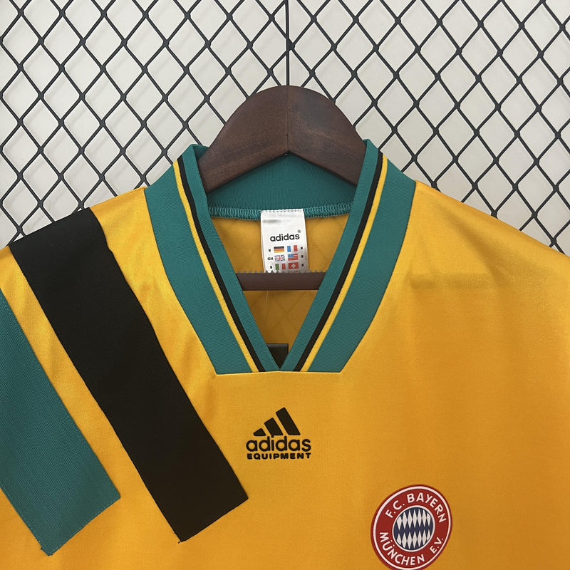 camisa-camiseta-bayern-munchen-adidas-opel-versao-versao-torcedor-masculina-93-95-away-fora-ii-secundaria-2-amarela-amarelo-verde-preta-preto-retro-retro_4