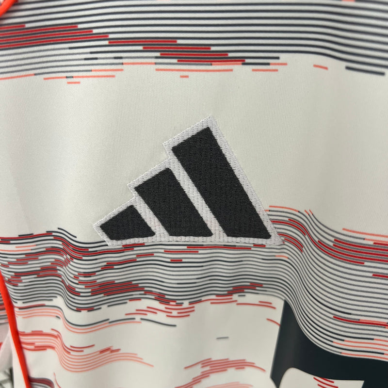 camisa-camiseta-bayern-munchen-de-munique-adidas-t-mobile-versao-torcedor-masculina-25-26-away-fora-ii-secundaria-2-vermelha-vermelho-branca-branco-cinza-preta-preto_3
