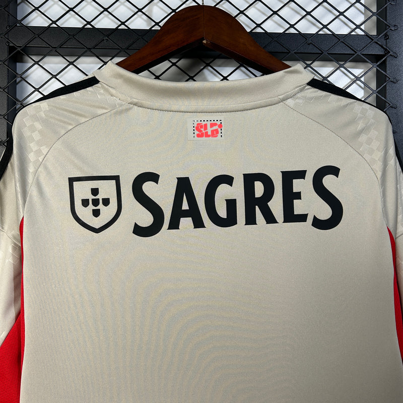 camisa-camiseta-benfica-adidas-emirates-fly-better-sagres-versao-torcedor-masculina-25-26-away-fora-ii-secundaria-2-vermelha-vermelho-bege-preta-preto_8