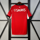 camisa-camiseta-benfica-adidas-emirates-fly-better-sagres-versao-torcedor-masculina-25-26-home-casa-i-principal-1-vermelha-vermelho-branca-branco-preta-preto_5