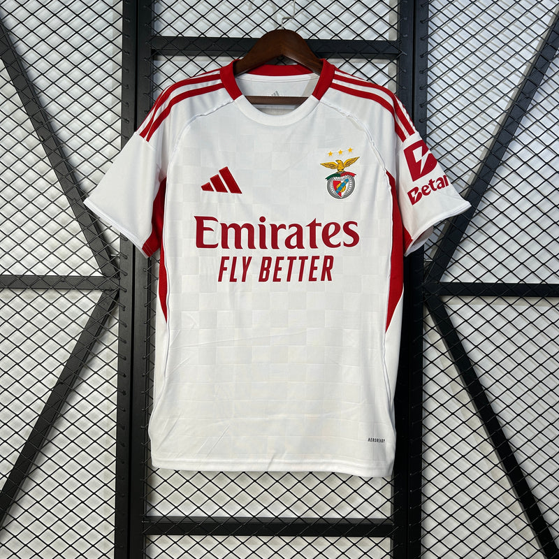 camisa-camiseta-benfica-adidas-emirates-fly-better-sagres-versao-torcedor-masculina-25-26-third-away-fora-iii-terceira-3-vermelha-vermelho-branca-branco-preta-preto_1