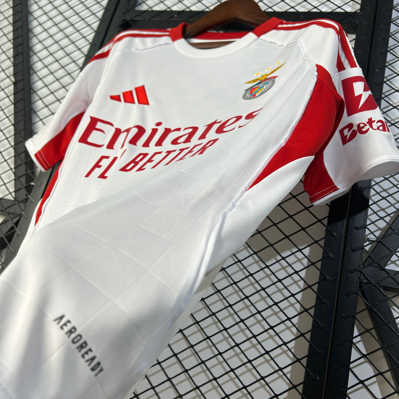 camisa-camiseta-benfica-adidas-emirates-fly-better-sagres-versao-torcedor-masculina-25-26-third-away-fora-iii-terceira-3-vermelha-vermelho-branca-branco-preta-preto_6