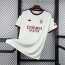camisa-camiseta-benfica-adidas-emirates-fly-better-versao-torcedor-masculina-26-27-away-fora-ii-secundaria-2-branca-branco-vermelha-vermelho-vinho_1
