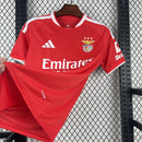camisa-camiseta-benfica-adidas-emirates-fly-better-versao-torcedor-masculina-26-27-home-casa-i-principal-1-vermelha-vermelho-branca-branco_7