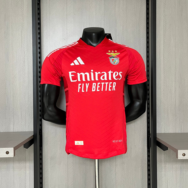 camisa-camiseta-benfica-adidas-emirates-fly-better-versao-versao-jogador-masculina-24-25-home-casa-i-principal-1-vermelha-vermelho-branca-branco_1