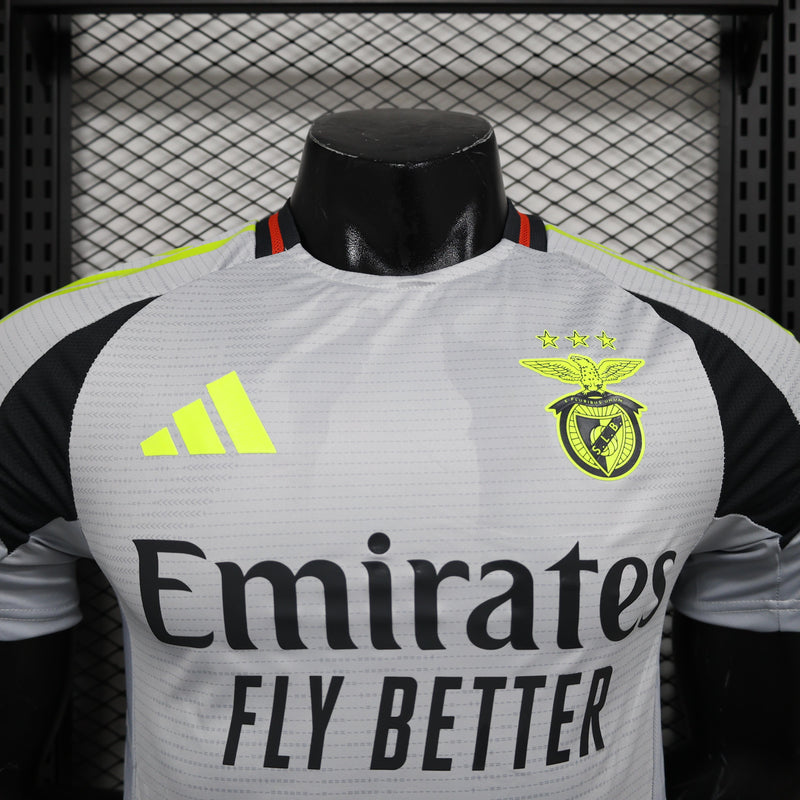 camisa-camiseta-benfica-adidas-emirates-fly-better-versao-versao-jogador-masculina-24-25-third-away-fora-iii-terceira-3-cinza-verde-branca-branco-preta-preto_5