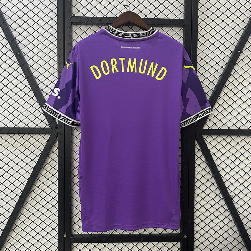 camisa-camiseta-borussia-dortmund-puma-1_1-versao-versao-torcedor-masculina-24-25-goleiro-roxa-amarela-amarelo-roxo_3