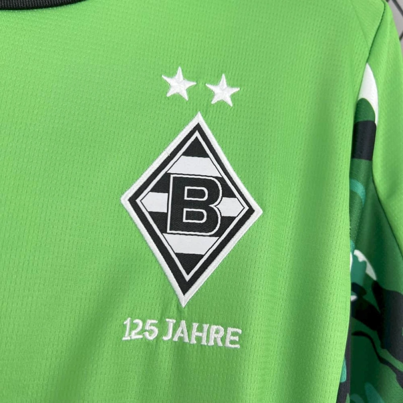 camisa-camiseta-borussia-monchengladbach-puma-reuter-baderileuchtrn-versao-torcedor-masculina-25-26-away-fora-ii-secundaria-2-preta-preto-branca-branco-verde_9