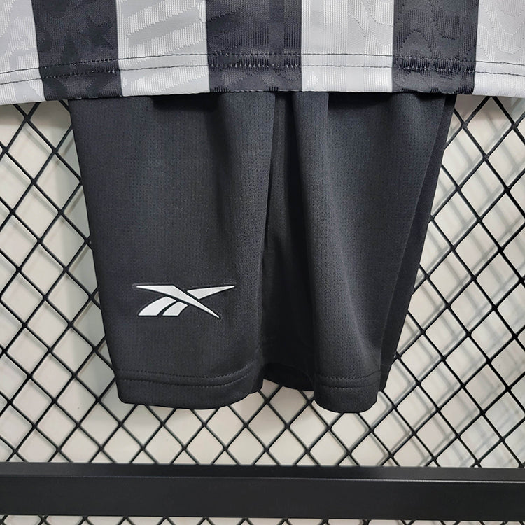 camisa-camiseta-botafogo-reebok-versao-versao-torcedor-conjunto-infantil-shorts-23-24-home-casa-i-principal-1-preta-branca-preto-branco_9