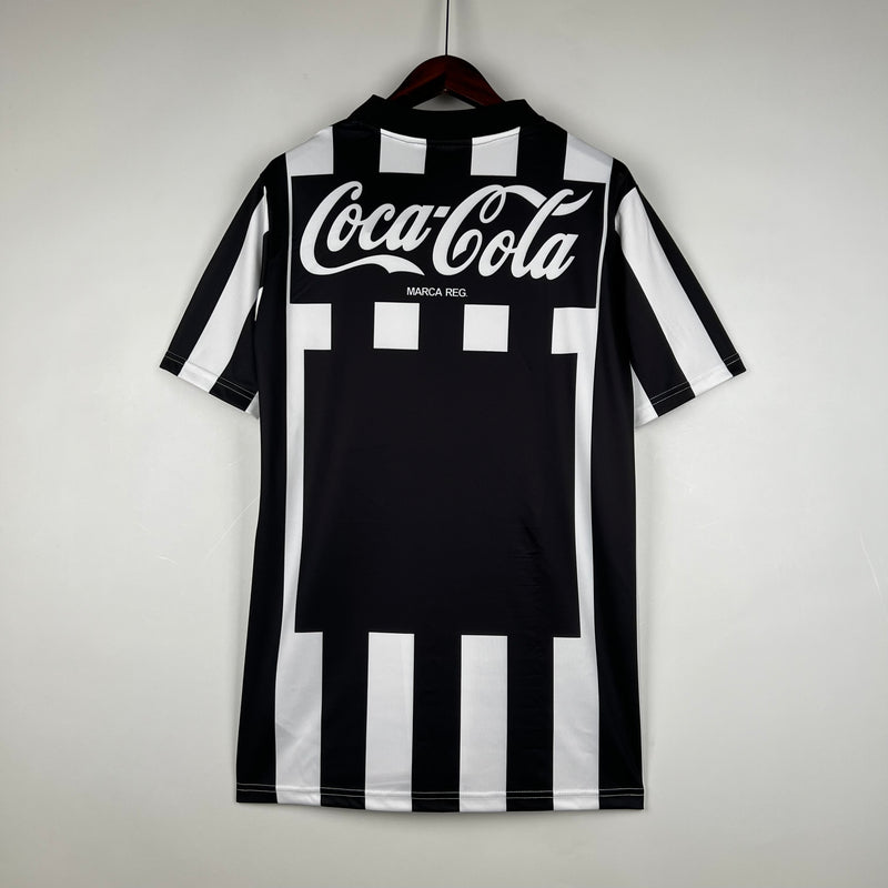 camisa-camiseta-botafogo-umbro-coca-cola-versao-versao-torcedor-retro-retro-masculina-1992-home-casa-i-principal-1-preta-branca-preto-branco_10