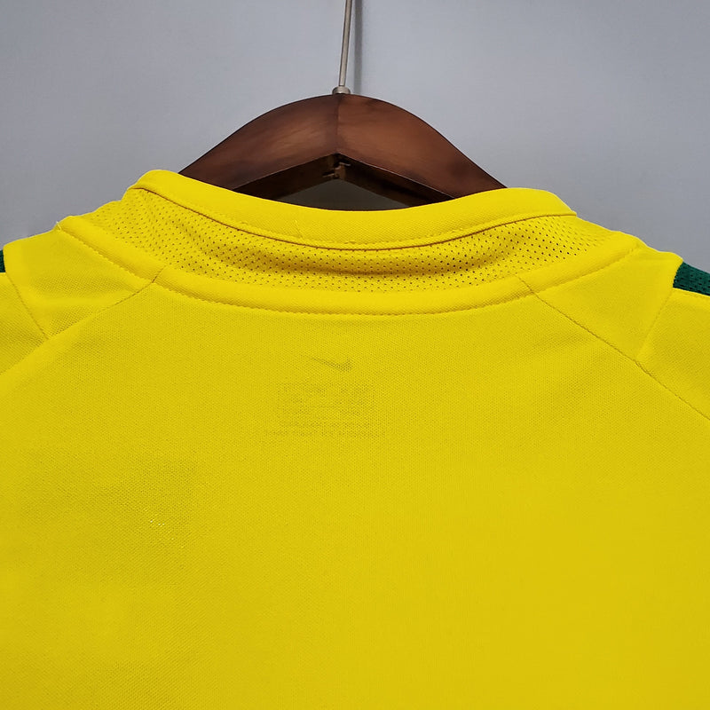 camisa-camiseta-brasil-selecao-brasileira-nike-retro-retro-penta-do-versao-versao-torcedor-masculina-23-24-home-casa-i-principal-1-ronaldo-ronaldinho-amarela-amarelo-azul-verde_3