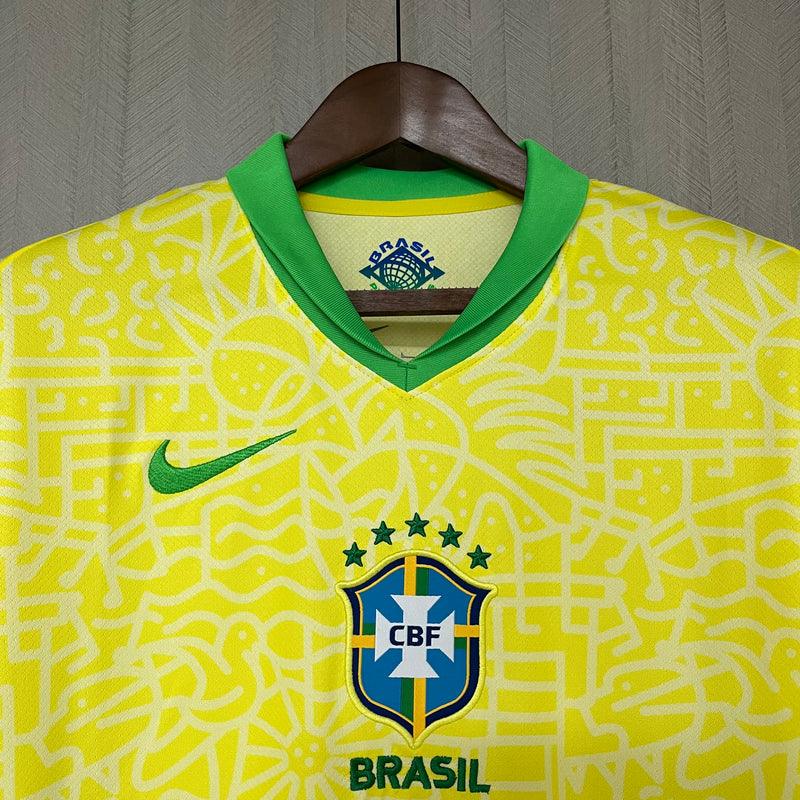 camisa-camiseta-brasil-selecao-selecao-brasileira-nike-cbf-versao-versao-torcedor-masculina-24-25-home-casa-i-principal-1-amarela-amarelo-verde-azul_6_ffce5a11-27b9-4a81-8512-476570134ae5