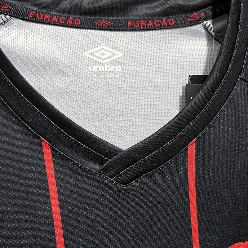 camisa-camiseta-cap-athletico-paranaense-umbro-caixa-versao-versao-torcedor-masculina-16-17-edicao-edicao-especial-retro-retro-vermelha-preta-vermelho-preto_3