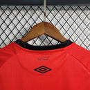 camisa-camiseta-cap-athletico-paranaense-umbro-esportes-da-sorte-versao-versao-torcedor-feminina-23-24-home-casa-i-principal-1-vermelha-preta-vermelho-preto_2