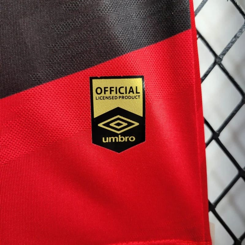 camisa-camiseta-cap-athletico-paranaense-umbro-esportes-da-sorte-versao-versao-torcedor-feminina-24-25-home-casa-i-principal-1-vermelha-preta-vermelho-preto_4