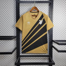 camisa-camiseta-cap-athletico-paranaense-umbro-esportes-da-sorte-versao-versao-torcedor-masculina-24-25-away-fora-ii-secundaria-2-vermelha-preta-vermelho-preto-bege_1