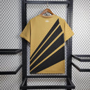 camisa-camiseta-cap-athletico-paranaense-umbro-esportes-da-sorte-versao-versao-torcedor-masculina-24-25-away-fora-ii-secundaria-2-vermelha-preta-vermelho-preto-bege_4