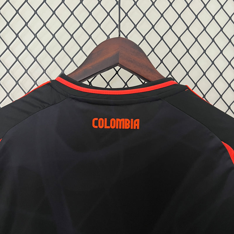 camisa-camiseta-colombia-colombia-adidas-selecao-selecao-colombiana-versao-versao-torcedor-masculina-24-25-away-fora-ii-secundaria-2-preta-preto-vermelha-vermelho_3