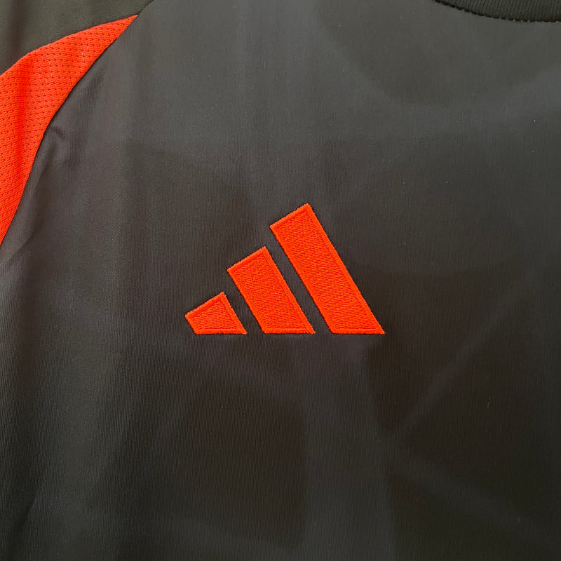 camisa-camiseta-colombia-colombia-adidas-selecao-selecao-colombiana-versao-versao-torcedor-masculina-24-25-away-fora-ii-secundaria-2-preta-preto-vermelha-vermelho_6