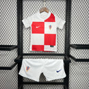 camisa-camiseta-croacia-croacia-selecao-selecao-croata-nike-versao-versao-torcedor-conjunto-infantil-shorts-24-25-home-casa-i-principal-1-vermelha-branca-vermelho-branco-azul_1