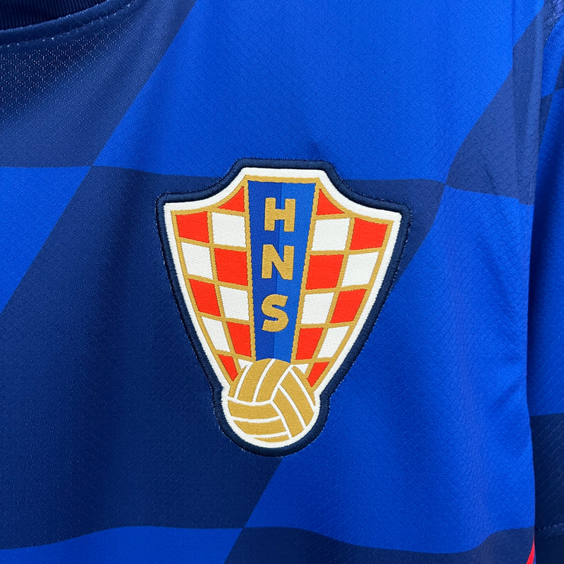 camisa-camiseta-croacia-croacia-selecao-selecao-croata-nike-versao-versao-torcedor-masculina-24-25-away-fora-ii-secundaria-2-vermelha-branca-vermelho-branco-azul_4