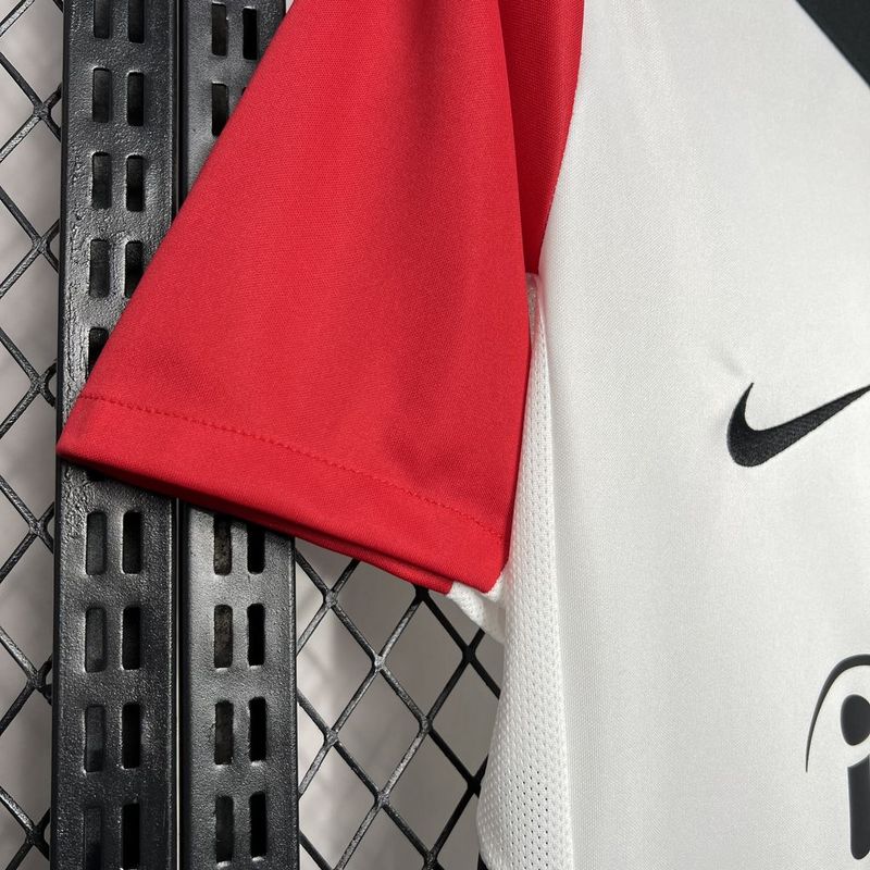 camisa-camiseta-eintratch-frankfurt-nike-indeed-jobs-finden-versao-versao-torcedor-masculina-24-25-home-casa-i-principal-1-vermelha-branco-branca-vermelho-preta-preto_3