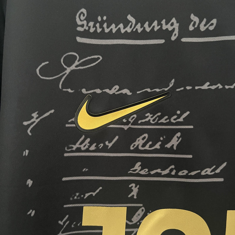 camisa-camiseta-eintratch-frankfurt-nike-versao-versao-torcedor-masculina-24-25-comemorativa-125-anos-preta-preto-dourada-dourado_4