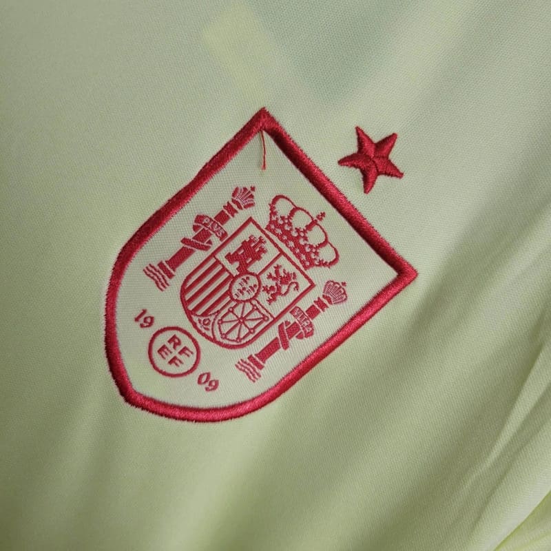 camisa-camiseta-espanha-espanhola-selecao-selecao-adidas-versao-versao-torcedor-conjunto-infantil-shorts-24-25-away-fora-ii-secundaria-2-verde-amarela-amarelo-vermelho-vermelha_3