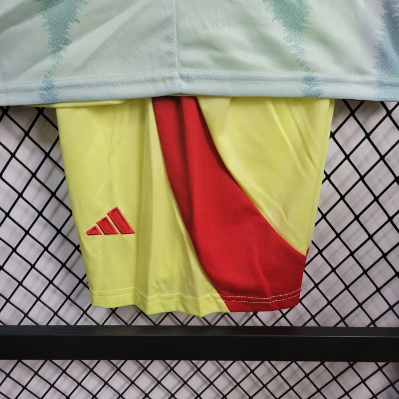 camisa-camiseta-espanha-espanhola-selecao-selecao-adidas-versao-versao-torcedor-conjunto-infantil-shorts-24-25-away-fora-ii-secundaria-2-verde-amarela-amarelo-vermelho-vermelha_9