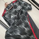 camisa-camiseta-flamengo-adidas-versao-torcedor-masculina-24-25-third-away-fora-iii-terceira-3-vermelha-preta-vermelho-preto-branca-branco-cinza_4