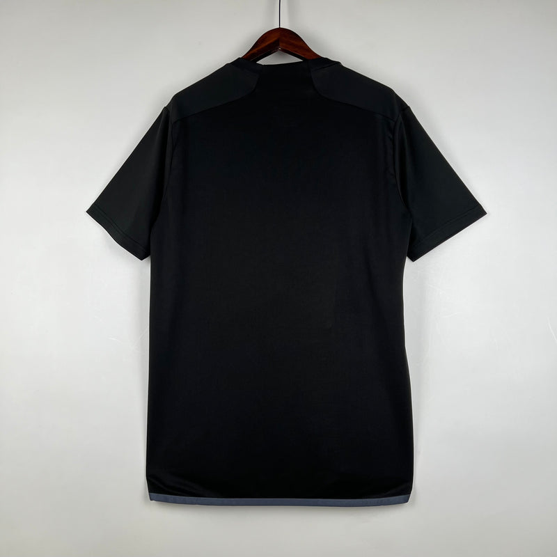 camisa-camiseta-flamengo-adidas-versao-versao-torcedor-masculina-23-24-third-away-fora-iii-terceira-3-pedro-arrascaeta-de-vermelho-vermelha-preto-preta_2