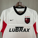 camisa-camiseta-flamengo-nike-lubrax-versao-torcedor-masculina-01-02-away-fora-ii-secundaria-2-vermelha-vermelho-preta-preto-branca-branco-retro_10