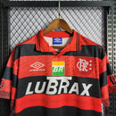 camisa-camiseta-flamengo-umbro-lubrax-versao-torcedor-masculina-1995-home-casa-i-principal-1-vermelha-vermelho-preta-preto-romario-bebeto-retro_4