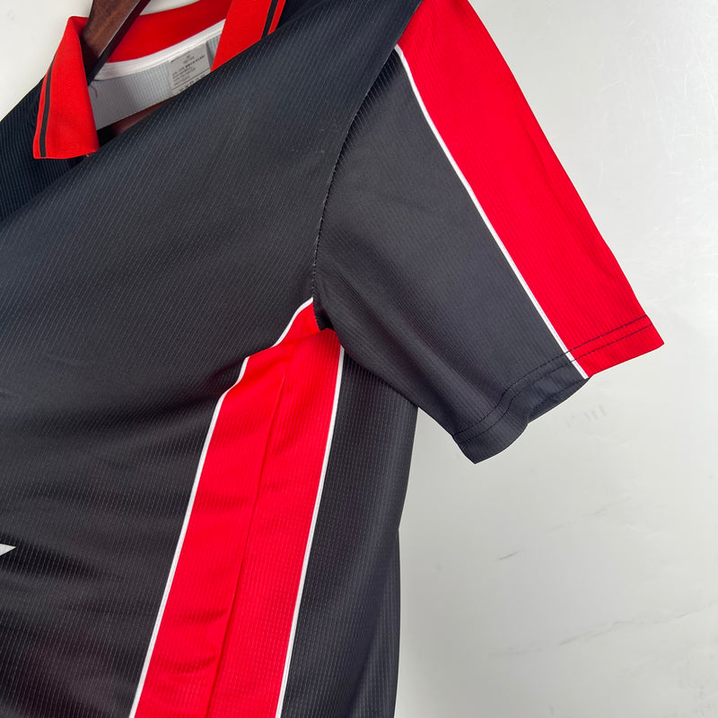camisa-camiseta-flamengo-umbro-lubrax-versao-torcedor-masculina-1999-third-away-fora-iii-terceira-3-vermelha-vermelho-preta-preto-retro_5