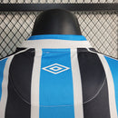 camisa-camiseta-gremio-gremio-banrisul-umbro-versao-versao-jogador-masculina-23-24-home-casa-i-principal-1-azul-preto-preta-branca-branco_5