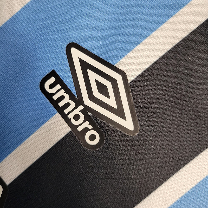 camisa-camiseta-gremio-gremio-banrisul-umbro-versao-versao-torcedor-conjunto-infantil-shorts-23-24-home-casa-i-principal-1-azul-preto-preta-branca-branco_3