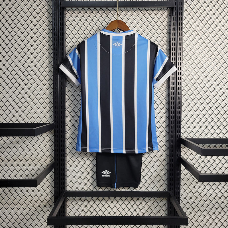 camisa-camiseta-gremio-gremio-banrisul-umbro-versao-versao-torcedor-conjunto-infantil-shorts-23-24-home-casa-i-principal-1-azul-preto-preta-branca-branco_8