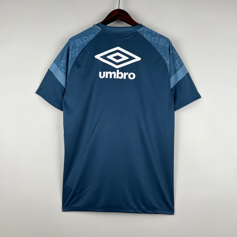 camisa-camiseta-gremio-gremio-banrisul-umbro-versao-versao-torcedor-masculina-23-24-treino-treinamento-azul-preto-preta-branca-branco_5