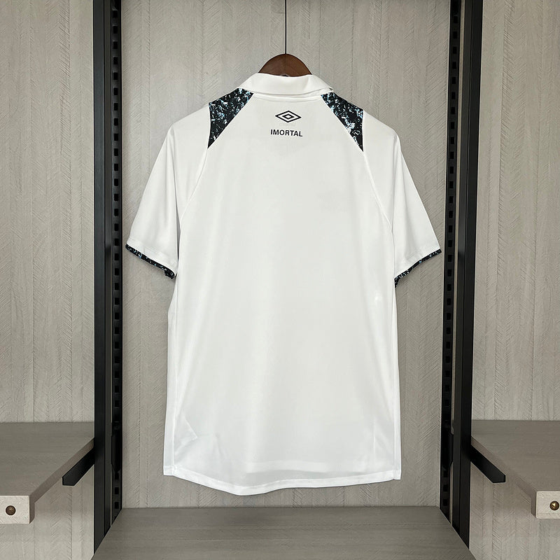 camisa-camiseta-gremio-gremio-banrisul-umbro-versao-versao-torcedor-masculina-24-25-away-fora-ii-secundaria-2-azul-preto-preta-branca-branco_10