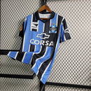 camisa-camiseta-gremio-gremio-corsa-penalty-versao-versao-torcedor-masculina-1998-home-casa-i-principal-1-azul-preto-preta-branca-branco_6