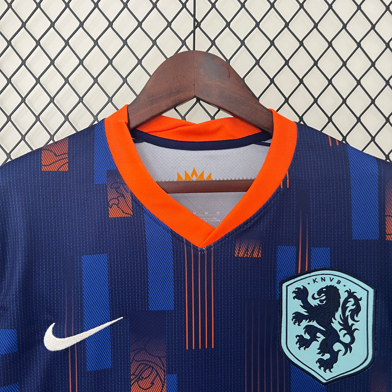 camisa-camiseta-holanda-selecao-selecao-holandesa-nike-versao-versao-torcedor-masculina-24-25-away-fora-ii-secundaria-2-laranja-azul-branca-branco_5
