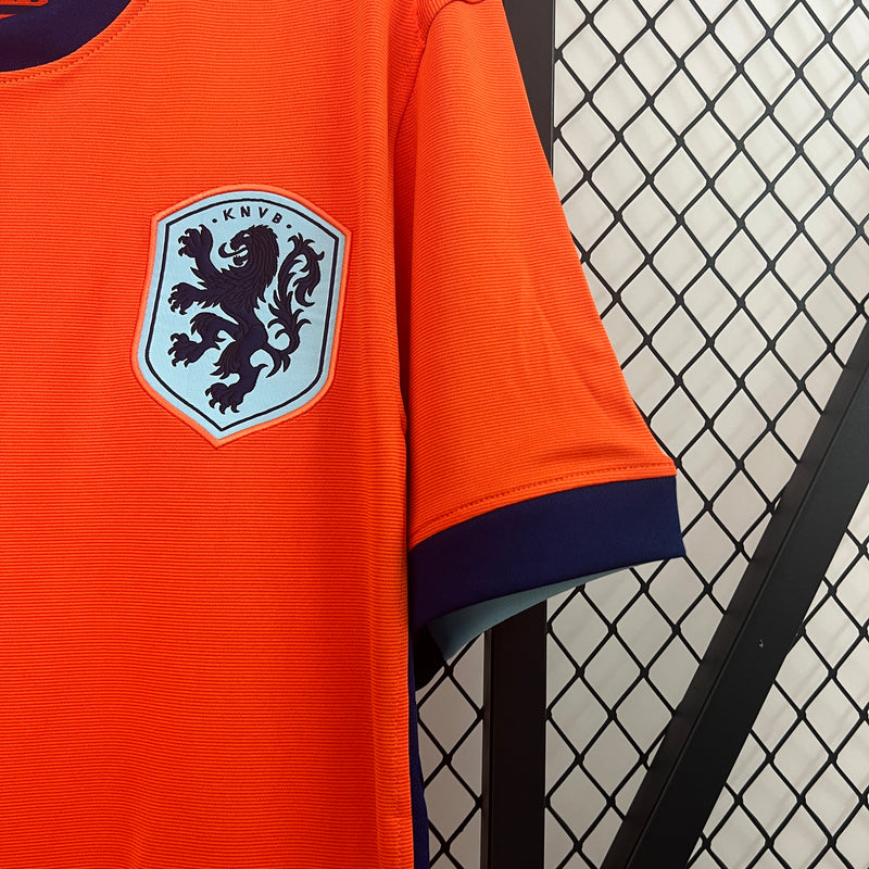 camisa-camiseta-holanda-selecao-selecao-holandesa-nike-versao-versao-torcedor-masculina-24-25-home-casa-i-principal-1-laranja-azul-branca-branco_5