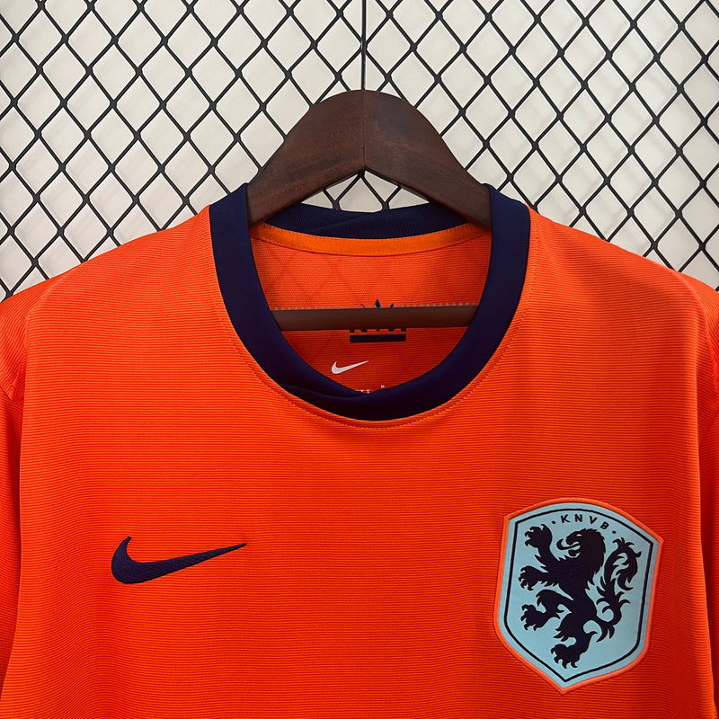 camisa-camiseta-holanda-selecao-selecao-holandesa-nike-versao-versao-torcedor-masculina-24-25-home-casa-i-principal-1-laranja-azul-branca-branco_7